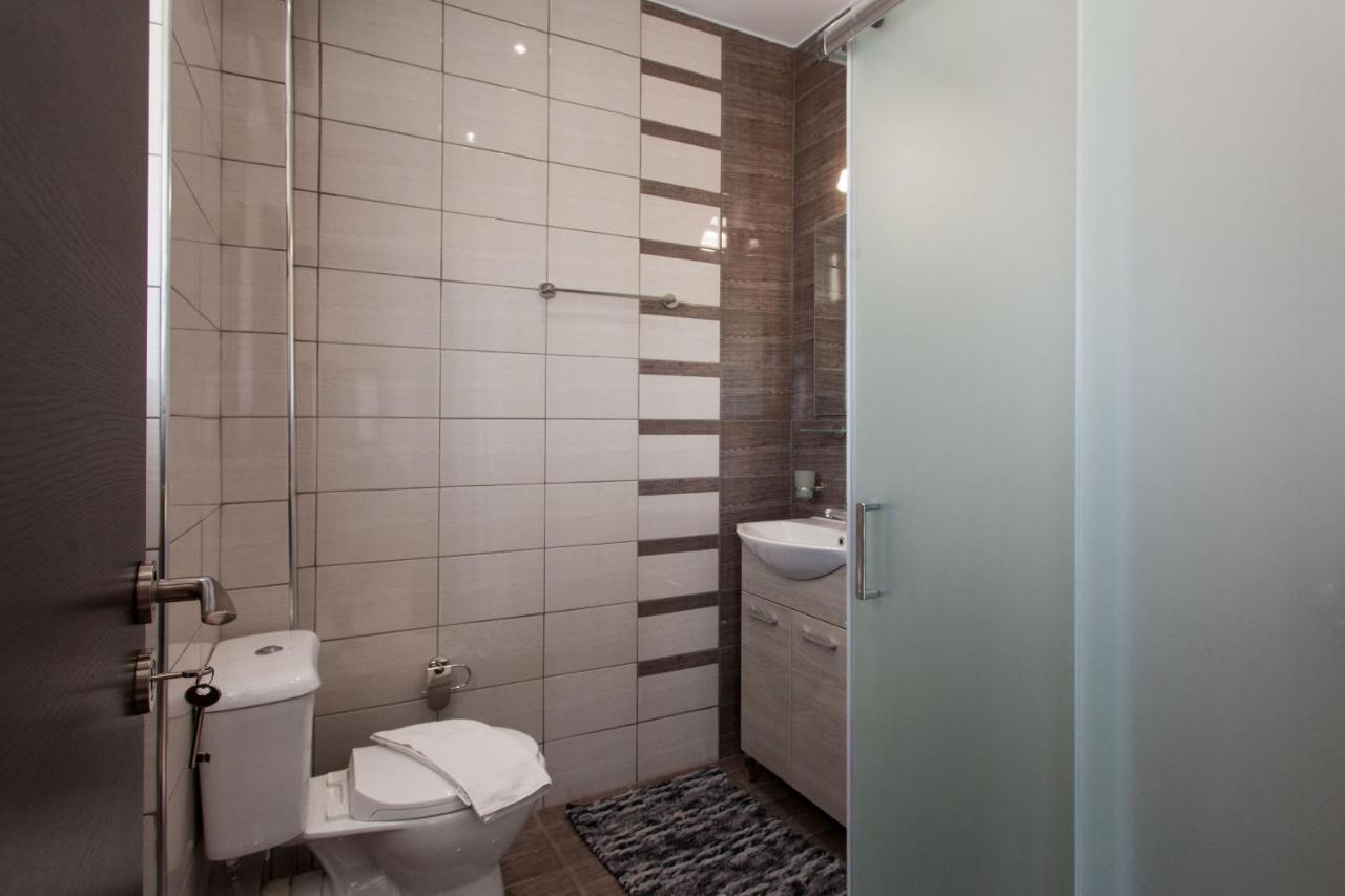 Modern Apt In Glyfada A Breath Away From The Sea - The View Atény Exteriér fotografie