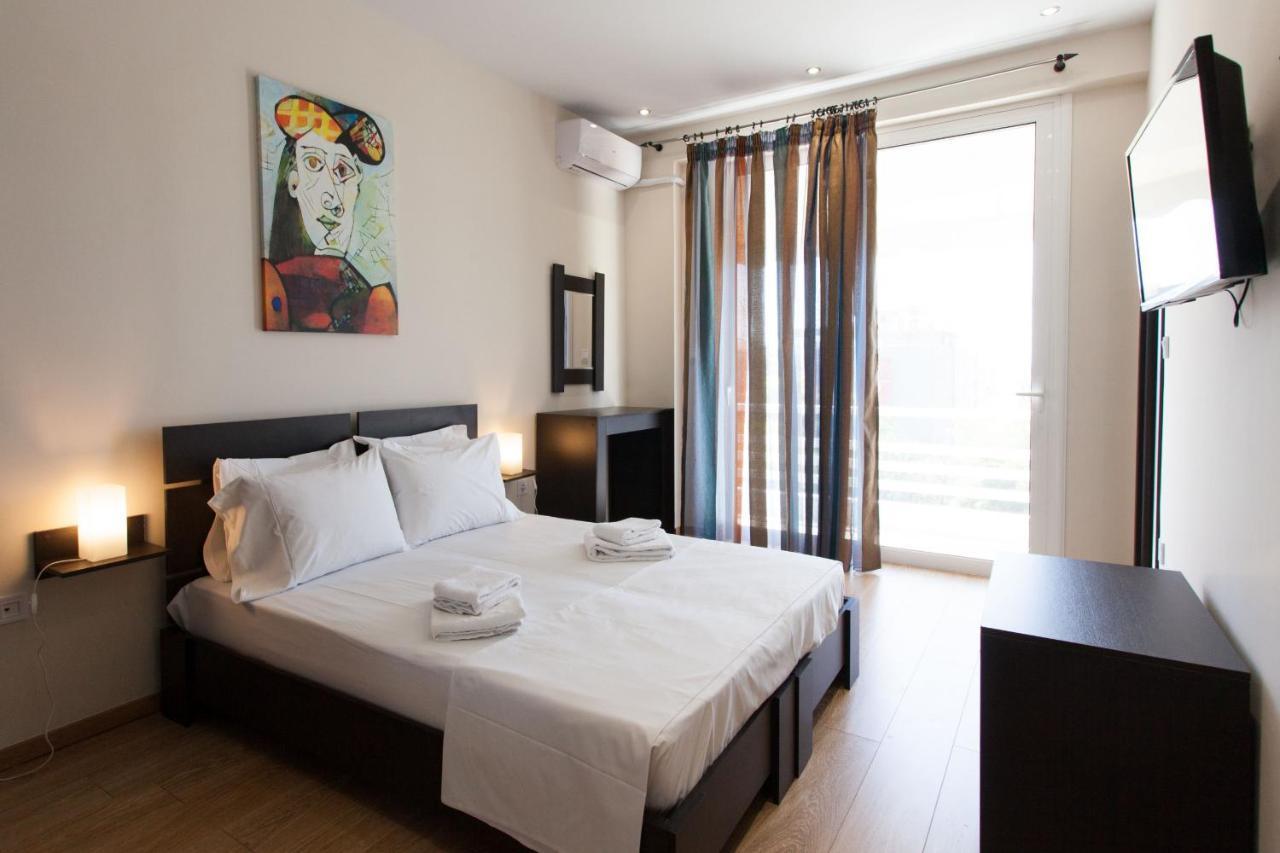 Modern Apt In Glyfada A Breath Away From The Sea - The View Atény Exteriér fotografie