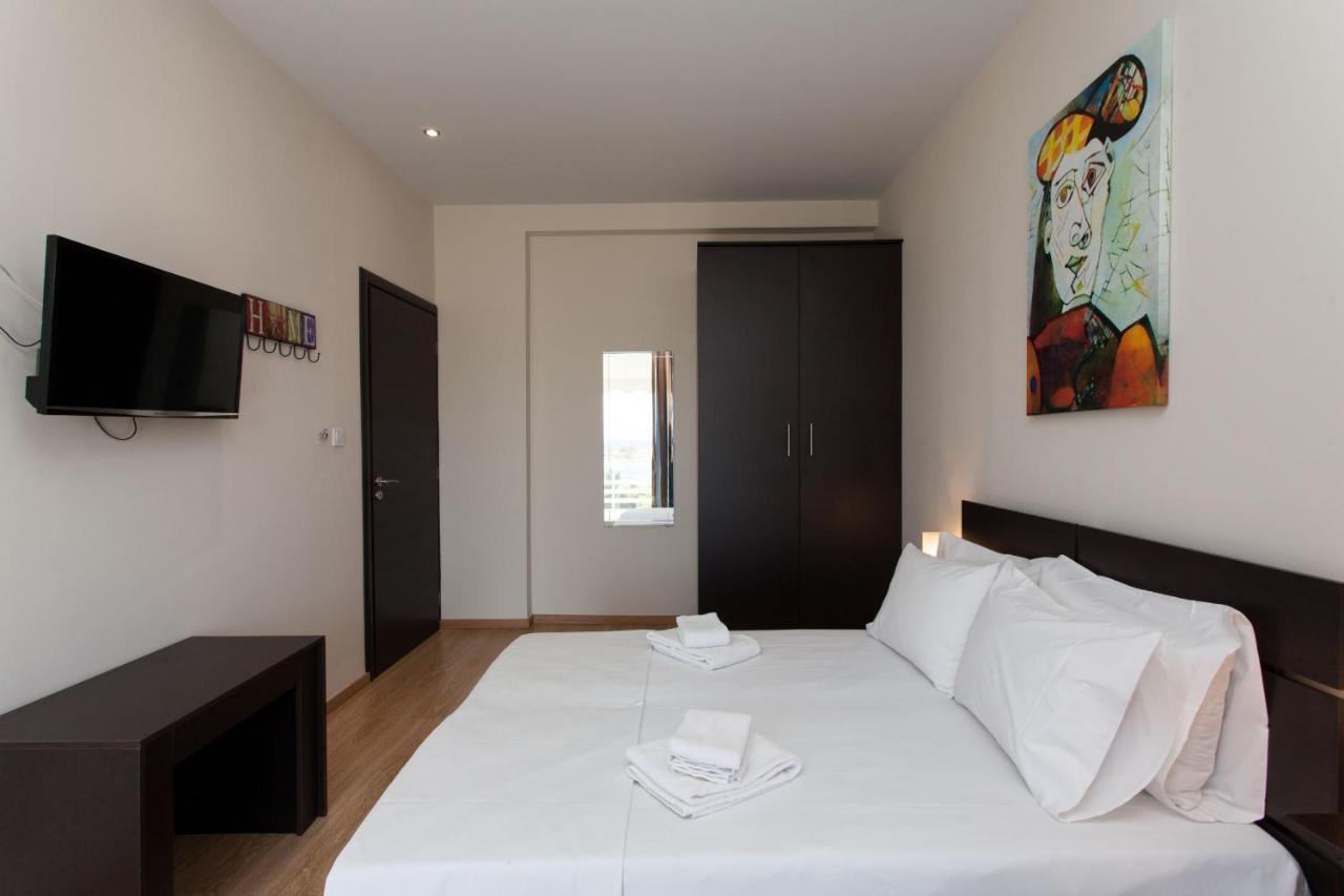Modern Apt In Glyfada A Breath Away From The Sea - The View Atény Exteriér fotografie