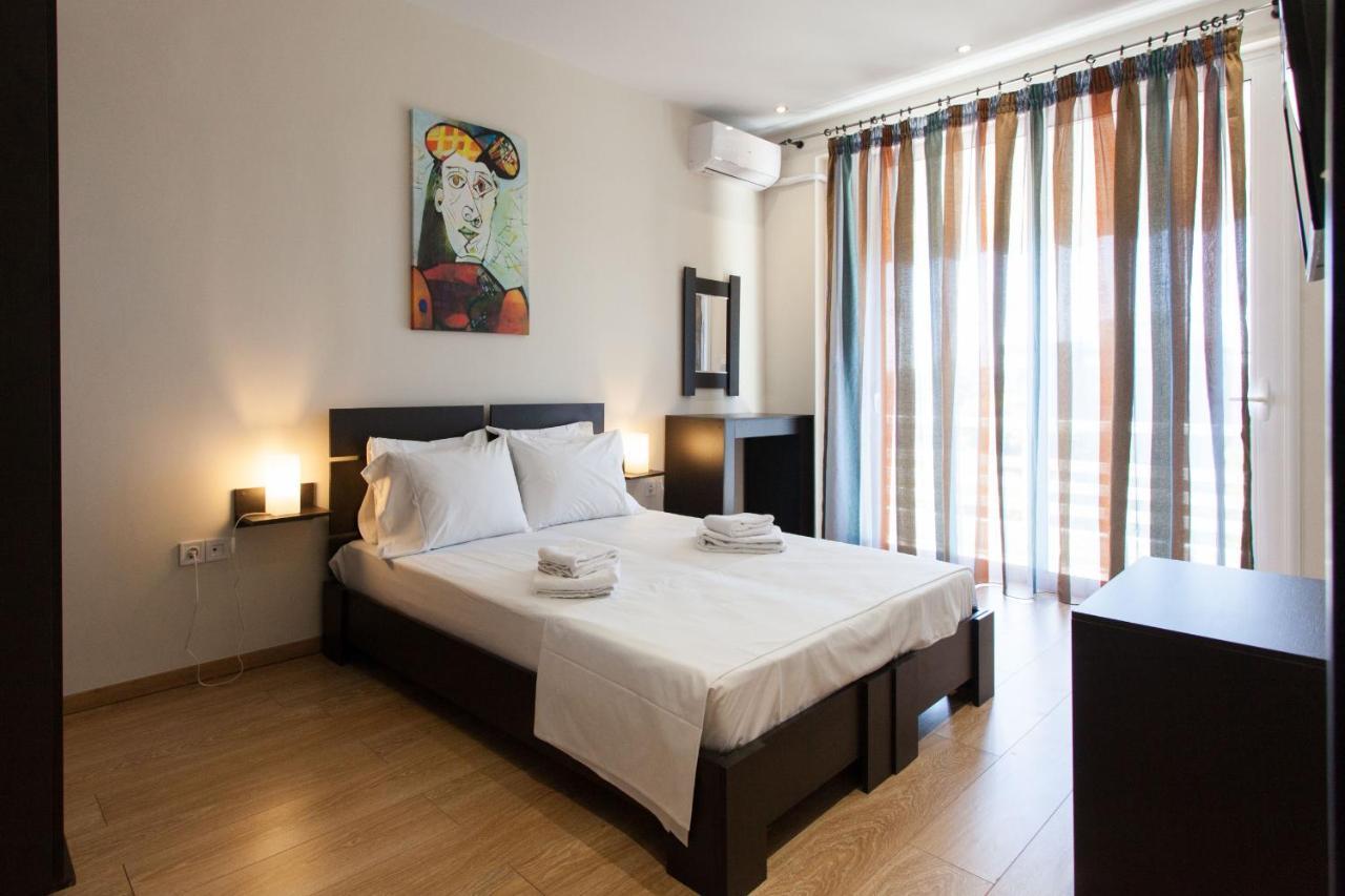 Modern Apt In Glyfada A Breath Away From The Sea - The View Atény Exteriér fotografie