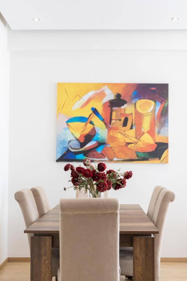 Modern Apt In Glyfada A Breath Away From The Sea - The View Atény Exteriér fotografie