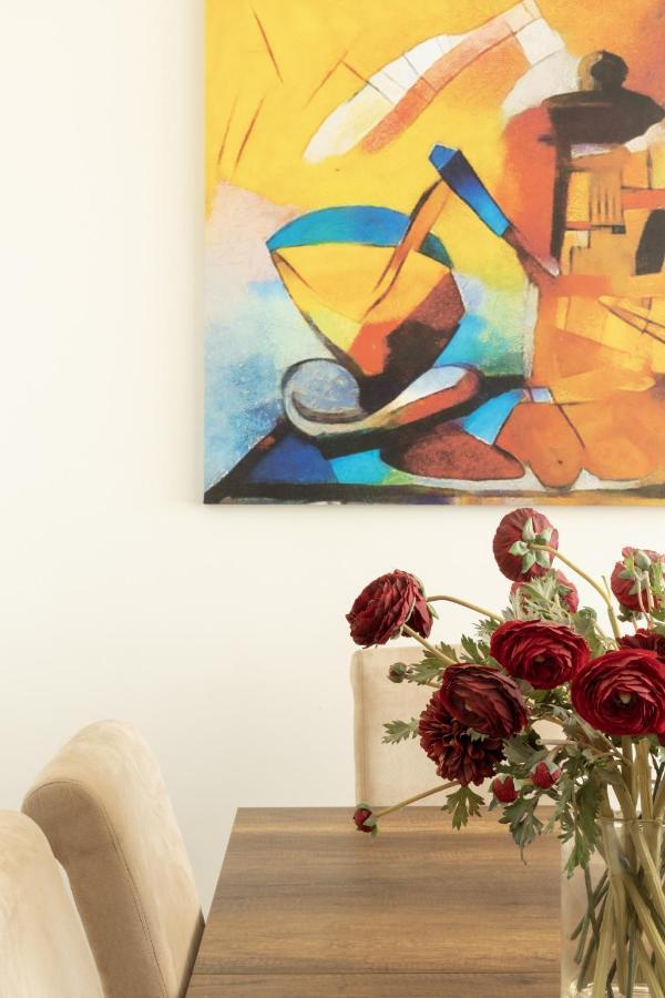 Modern Apt In Glyfada A Breath Away From The Sea - The View Atény Exteriér fotografie