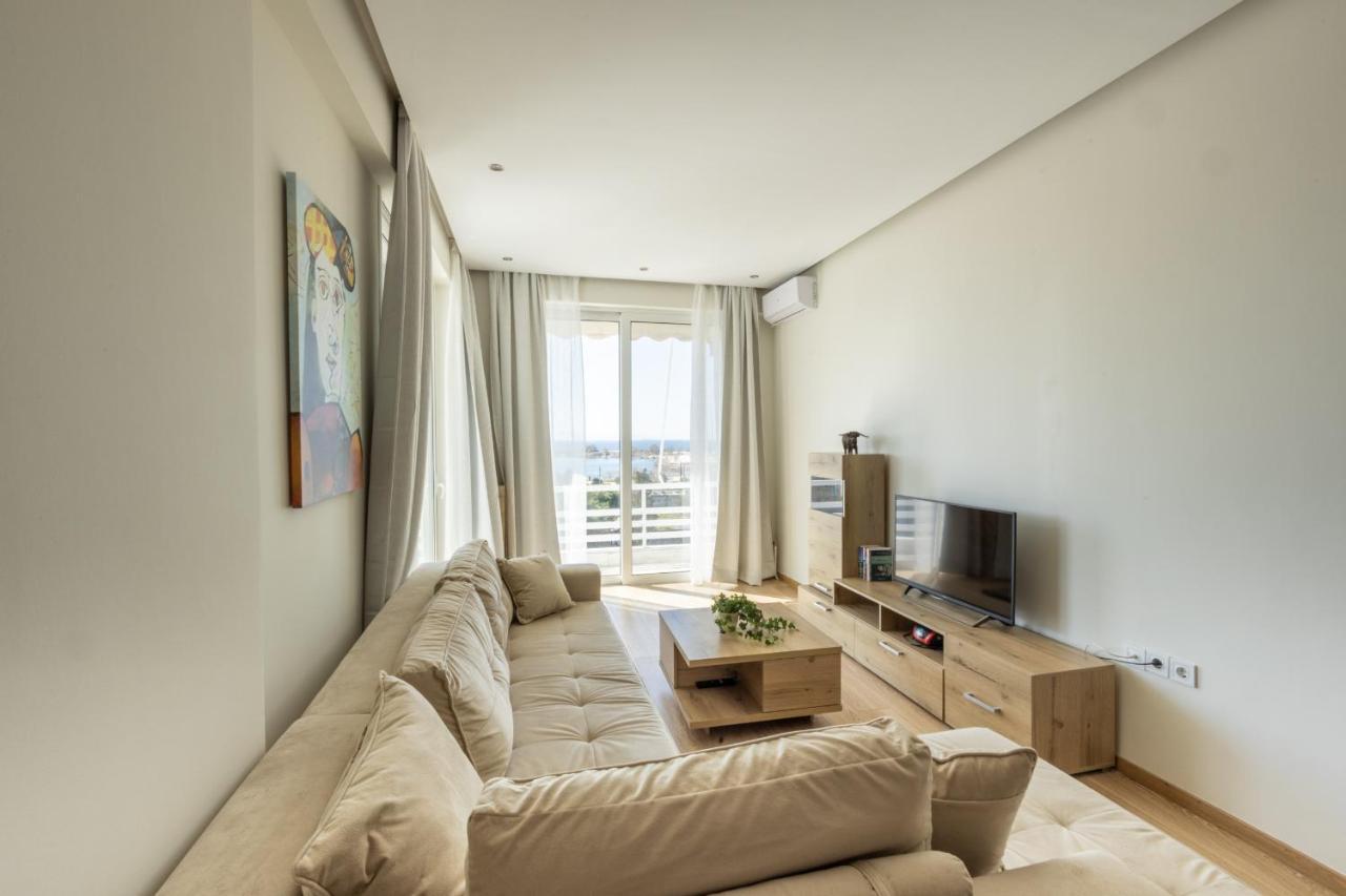 Modern Apt In Glyfada A Breath Away From The Sea - The View Atény Exteriér fotografie